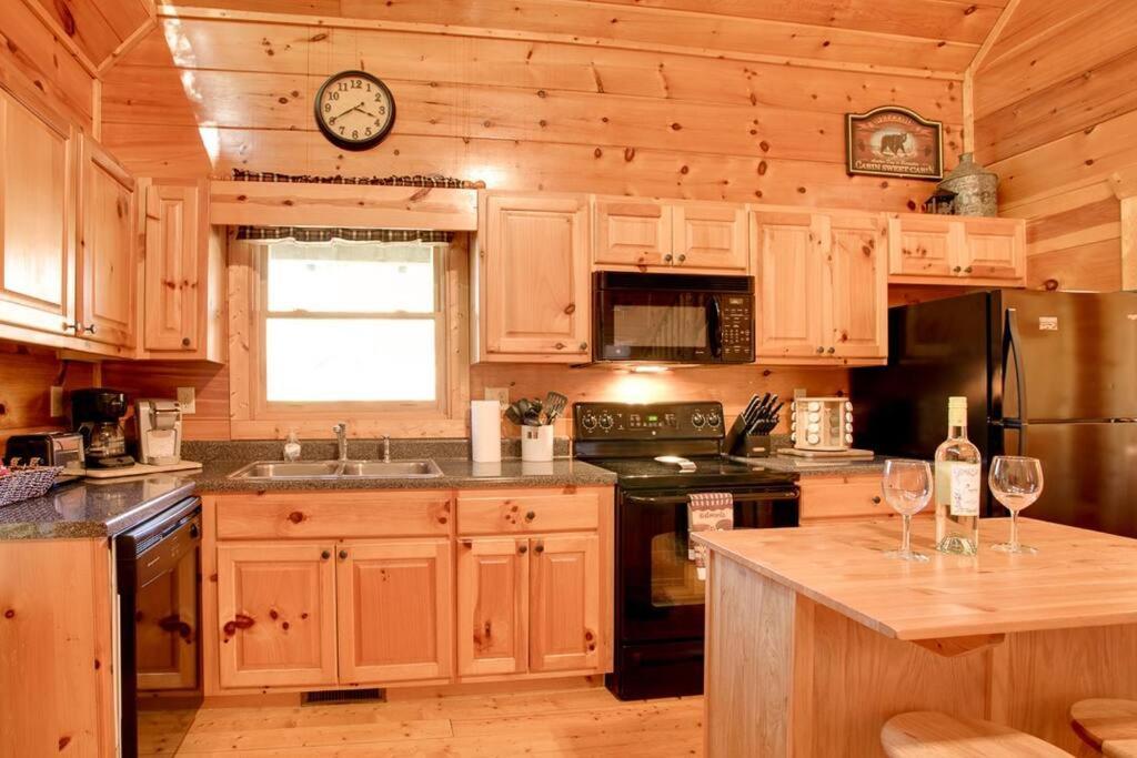 Brave Eagle Cabin Sevierville Cameră foto